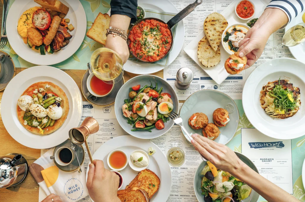 Friends Café & Bistro – Kafe Terbaik di Ubud Melayani Sarapan Terbaik